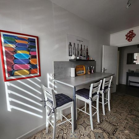 Appartement Quai Ouest, Vue Entree Port, Stationnement Gratuit, Lits Faits Pour Votre Arrivee, Serviettes De Toilettes Fournies Dieppe Exteriér fotografie