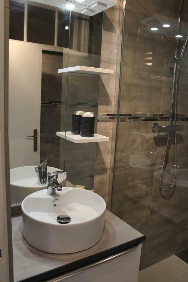 Appartement Quai Ouest, Vue Entree Port, Stationnement Gratuit, Lits Faits Pour Votre Arrivee, Serviettes De Toilettes Fournies Dieppe Exteriér fotografie